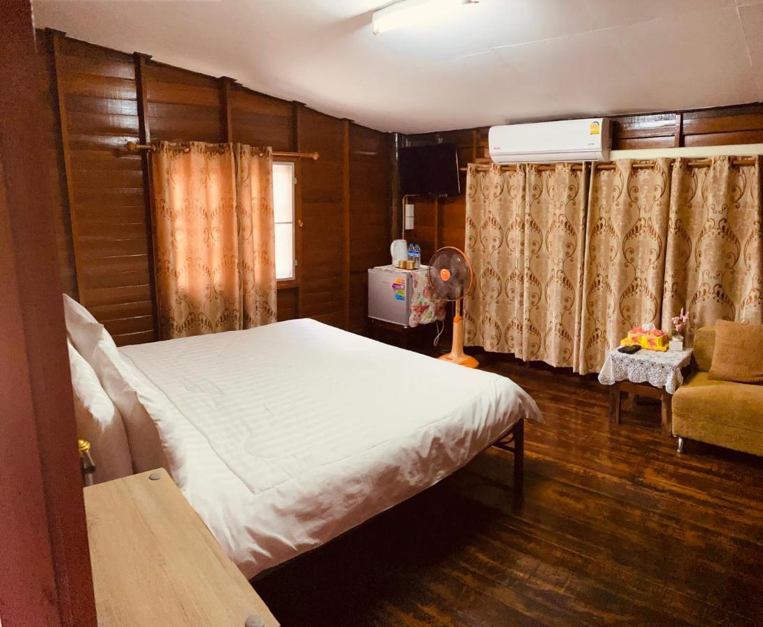 Banthai Guesthouse Phetchaburi Zewnętrze zdjęcie