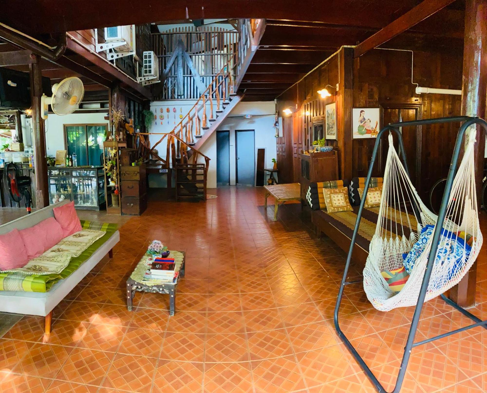 Banthai Guesthouse Phetchaburi Zewnętrze zdjęcie