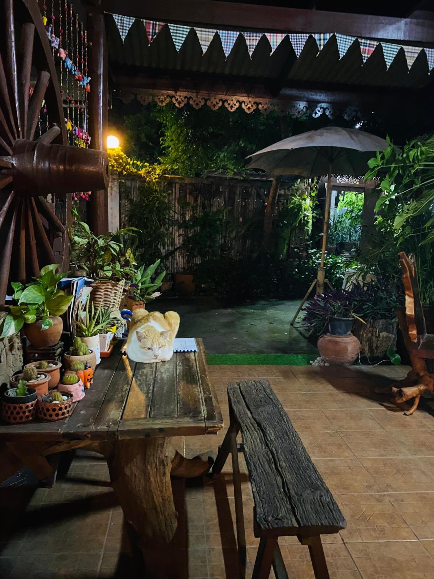 Banthai Guesthouse Phetchaburi Zewnętrze zdjęcie